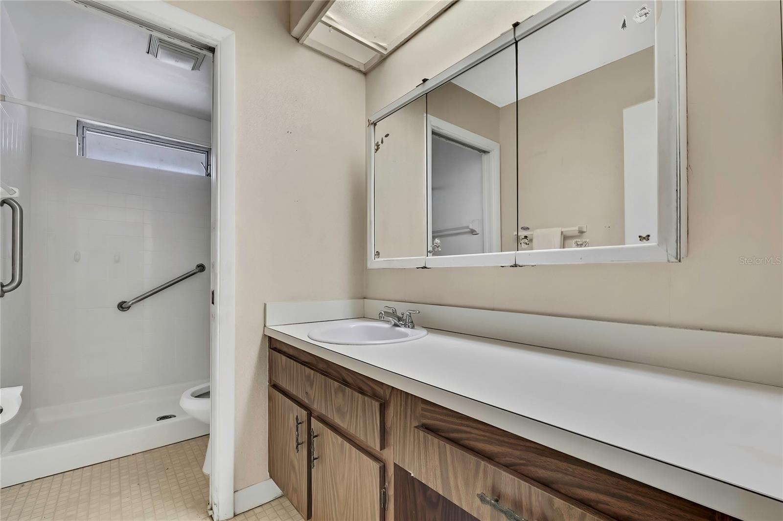 14629 LAKE FOREST DR, LUTZ, FL, 33559