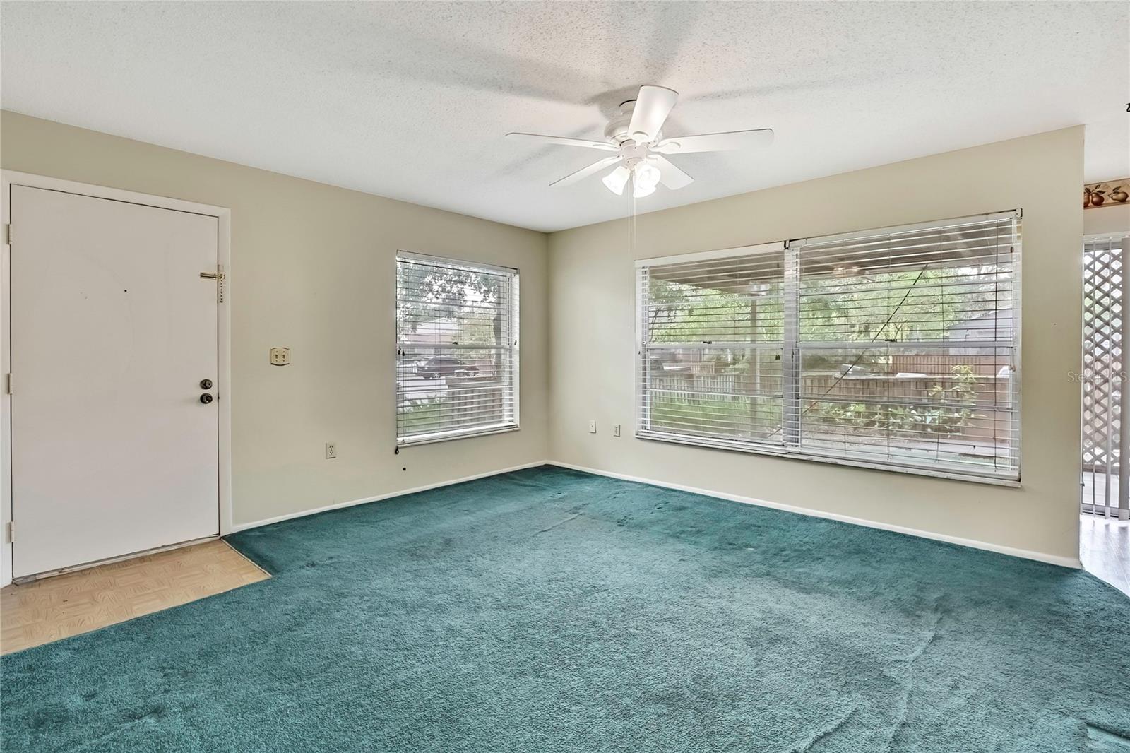 14629 LAKE FOREST DR, LUTZ, FL, 33559