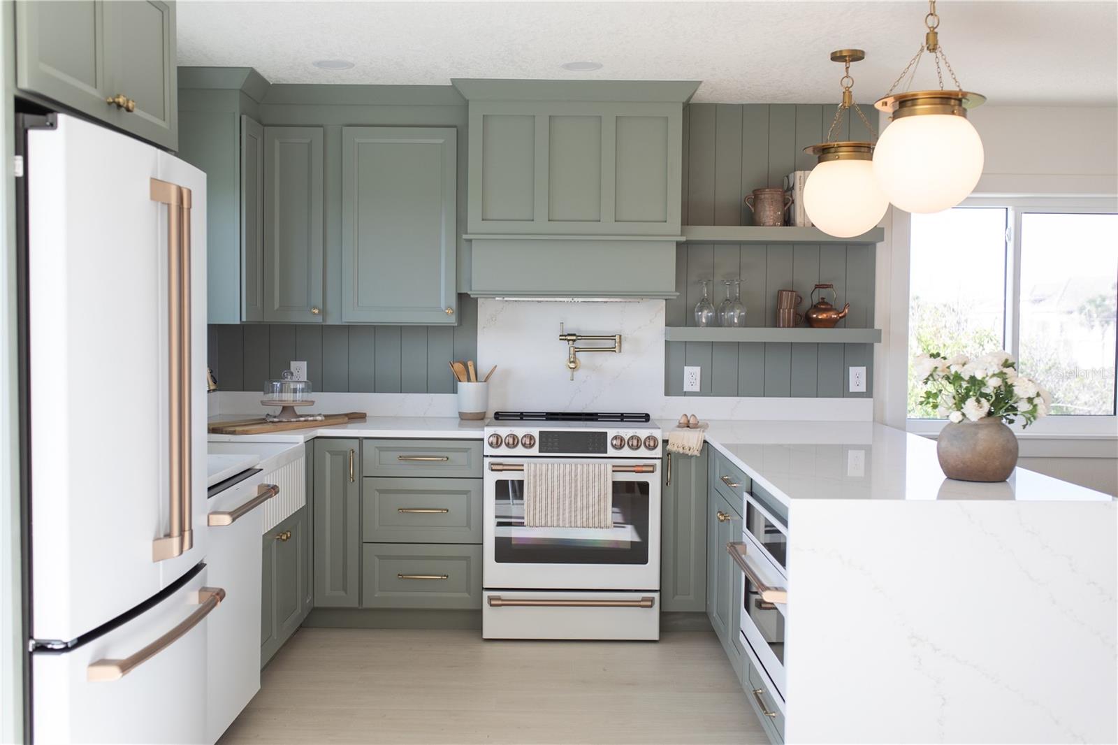 2574 N OCEAN SHORE BLVD, FLAGLER BEACH, FL, 32136