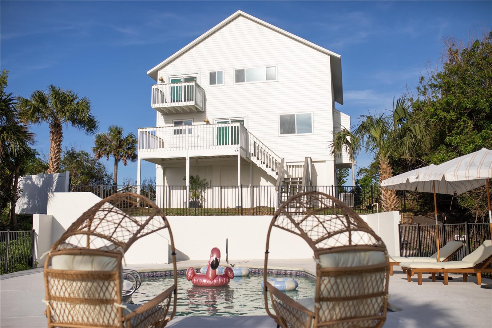 2574 N OCEAN SHORE BLVD, FLAGLER BEACH, FL, 32136