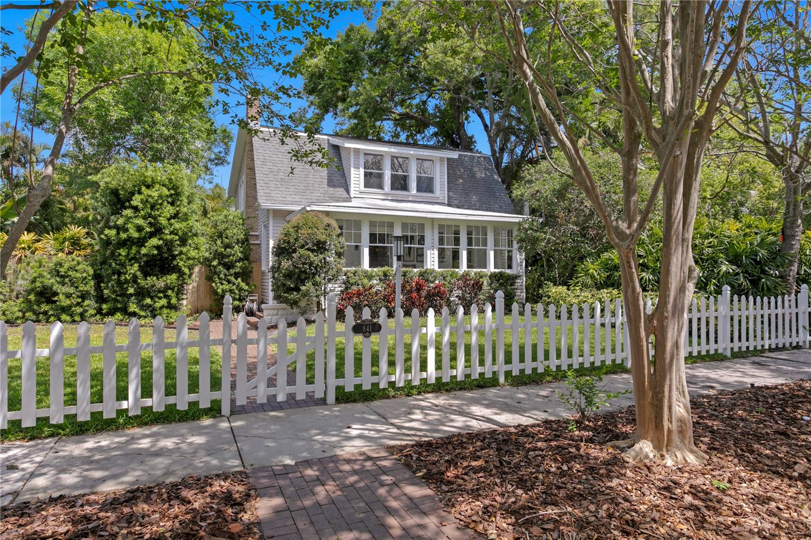 841 24TH AVE N, ST PETERSBURG, FL, 33704