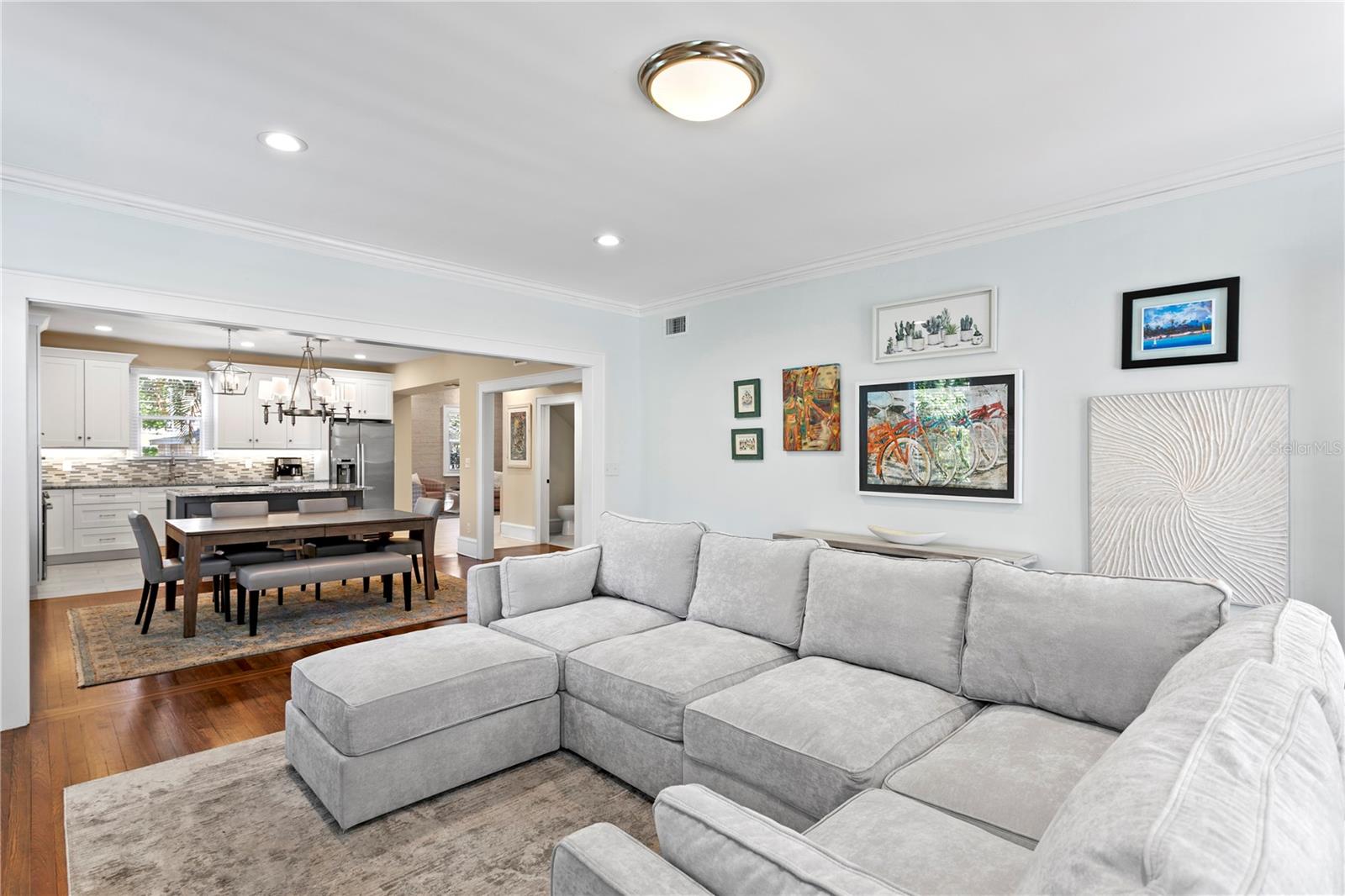 841 24TH AVE N, ST PETERSBURG, FL, 33704