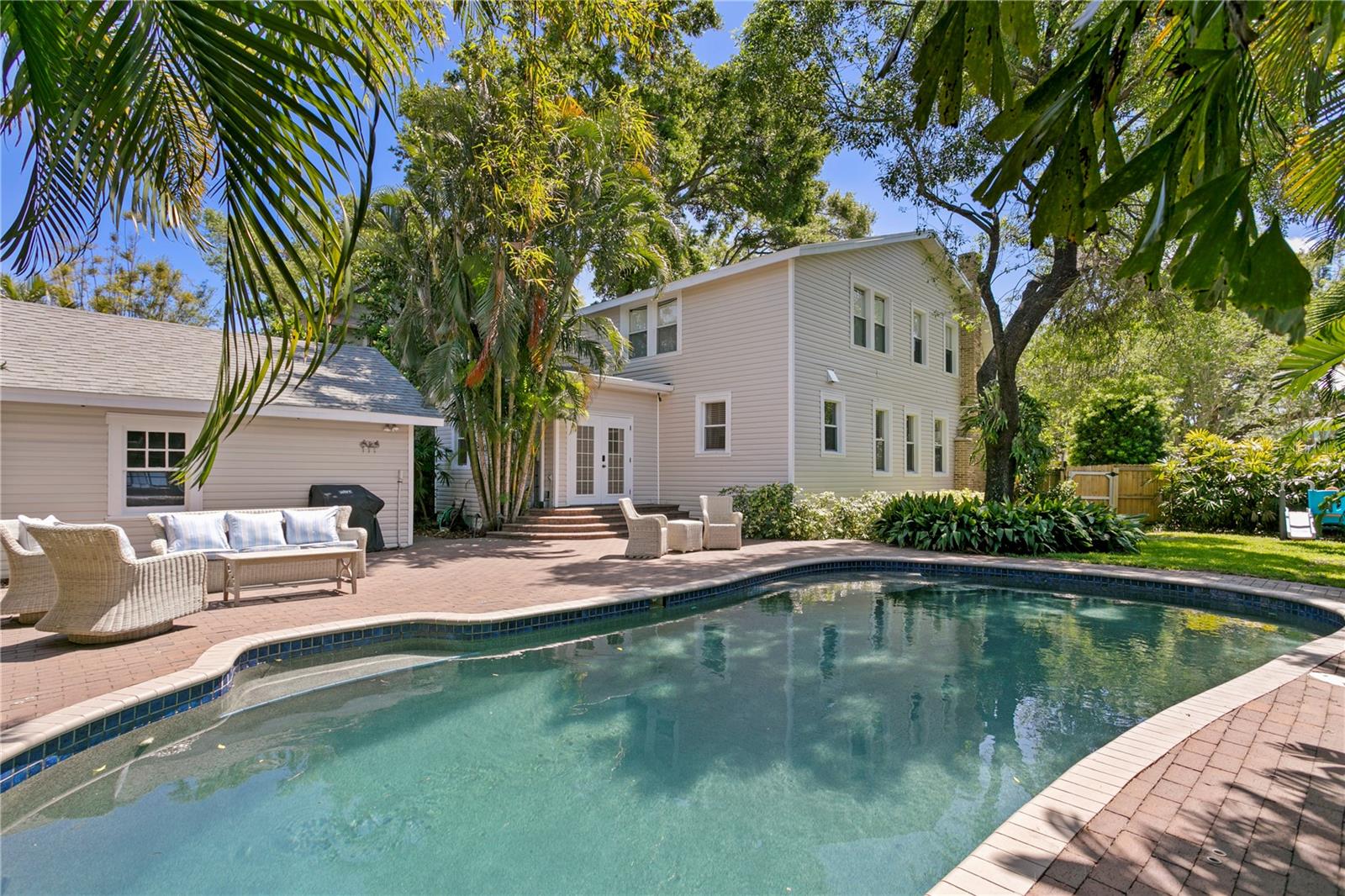 841 24TH AVE N, ST PETERSBURG, FL, 33704