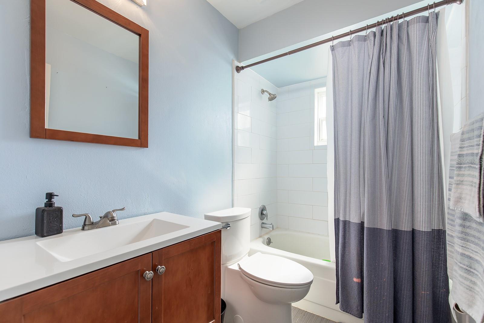 3511 E CRYSTAL LAKE AVE, ORLANDO, FL, 32806