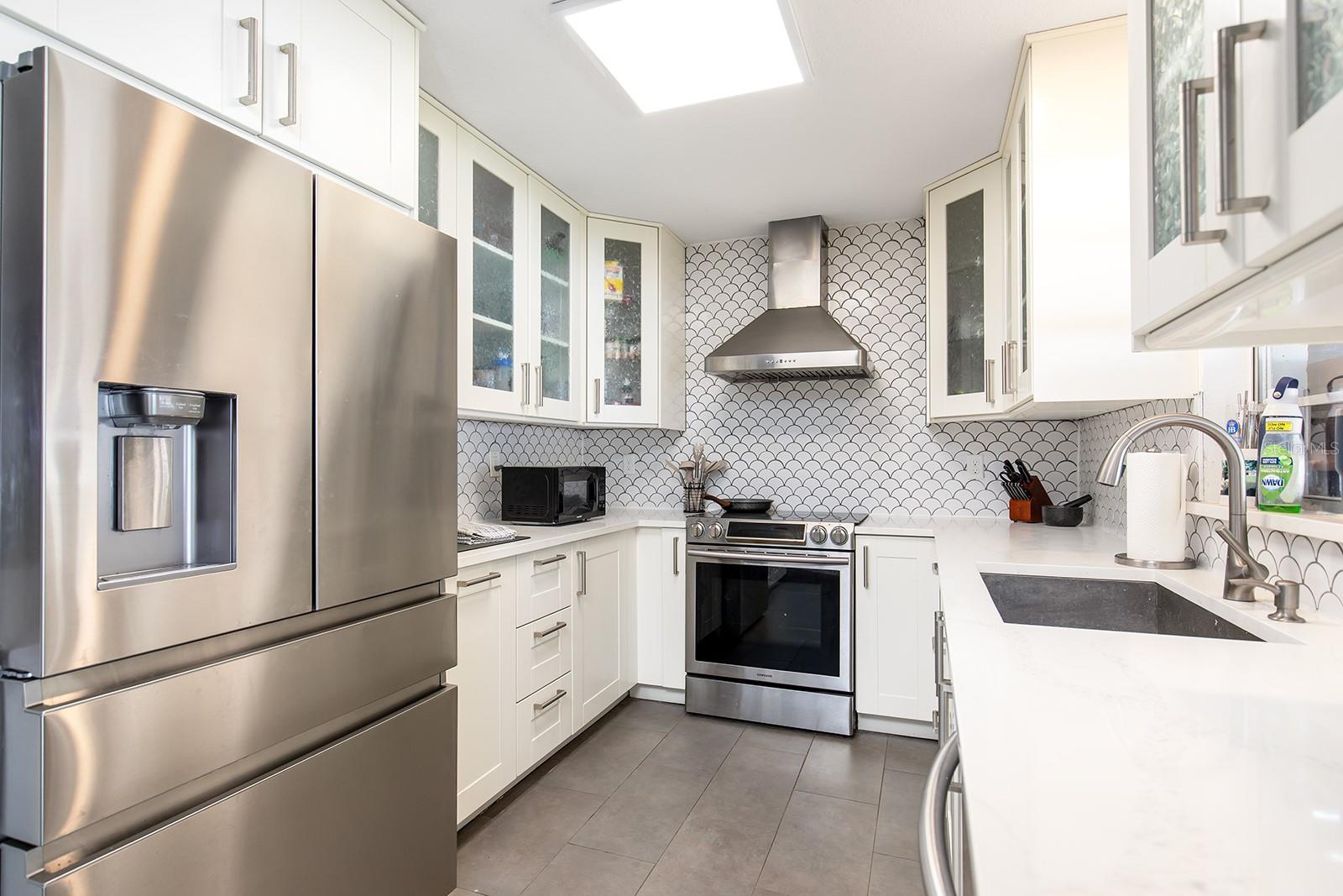 3511 E CRYSTAL LAKE AVE, ORLANDO, FL, 32806