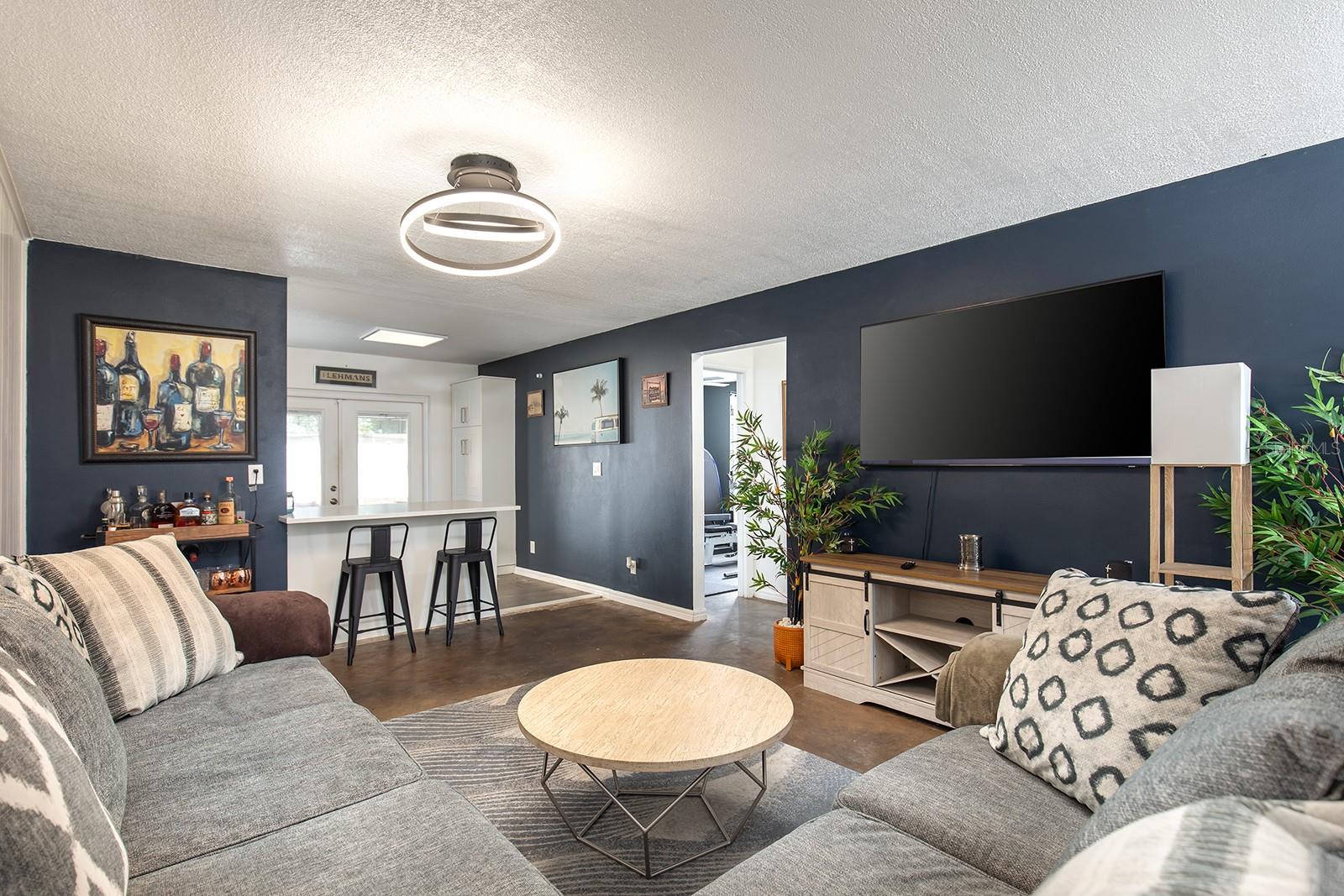 3511 E CRYSTAL LAKE AVE, ORLANDO, FL, 32806