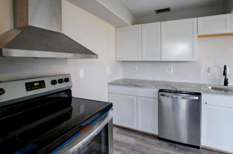 1106 COUNTRY CLUB LN, LAKELAND, FL, 33801