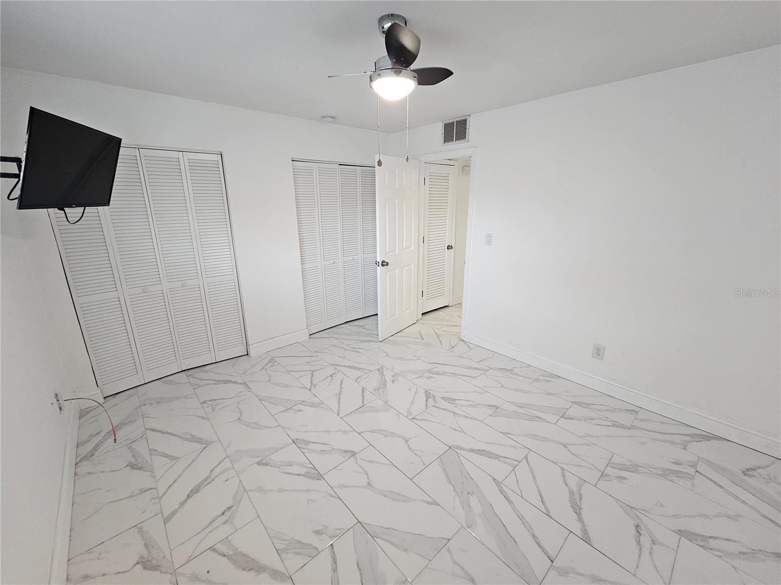 11955 3RD ST E #1, TREASURE ISLAND, FL, 33706