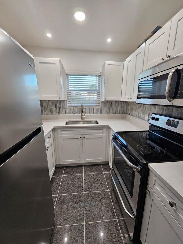 11955 3RD ST E #1, TREASURE ISLAND, FL, 33706