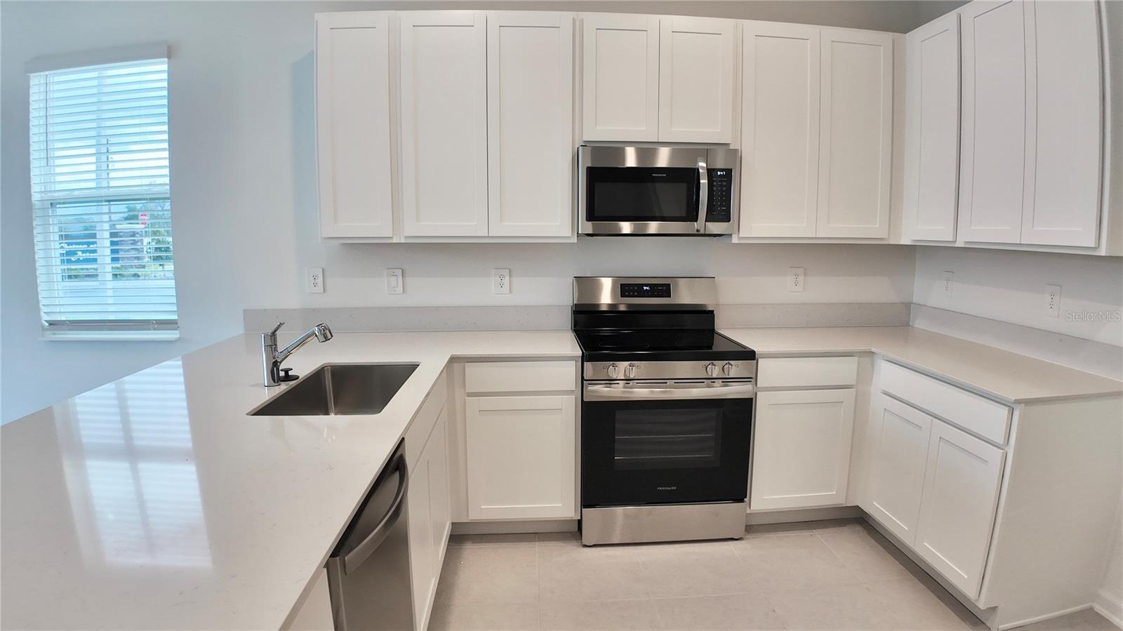 2963 SAVOIR AVE, DAVENPORT, FL, 33837