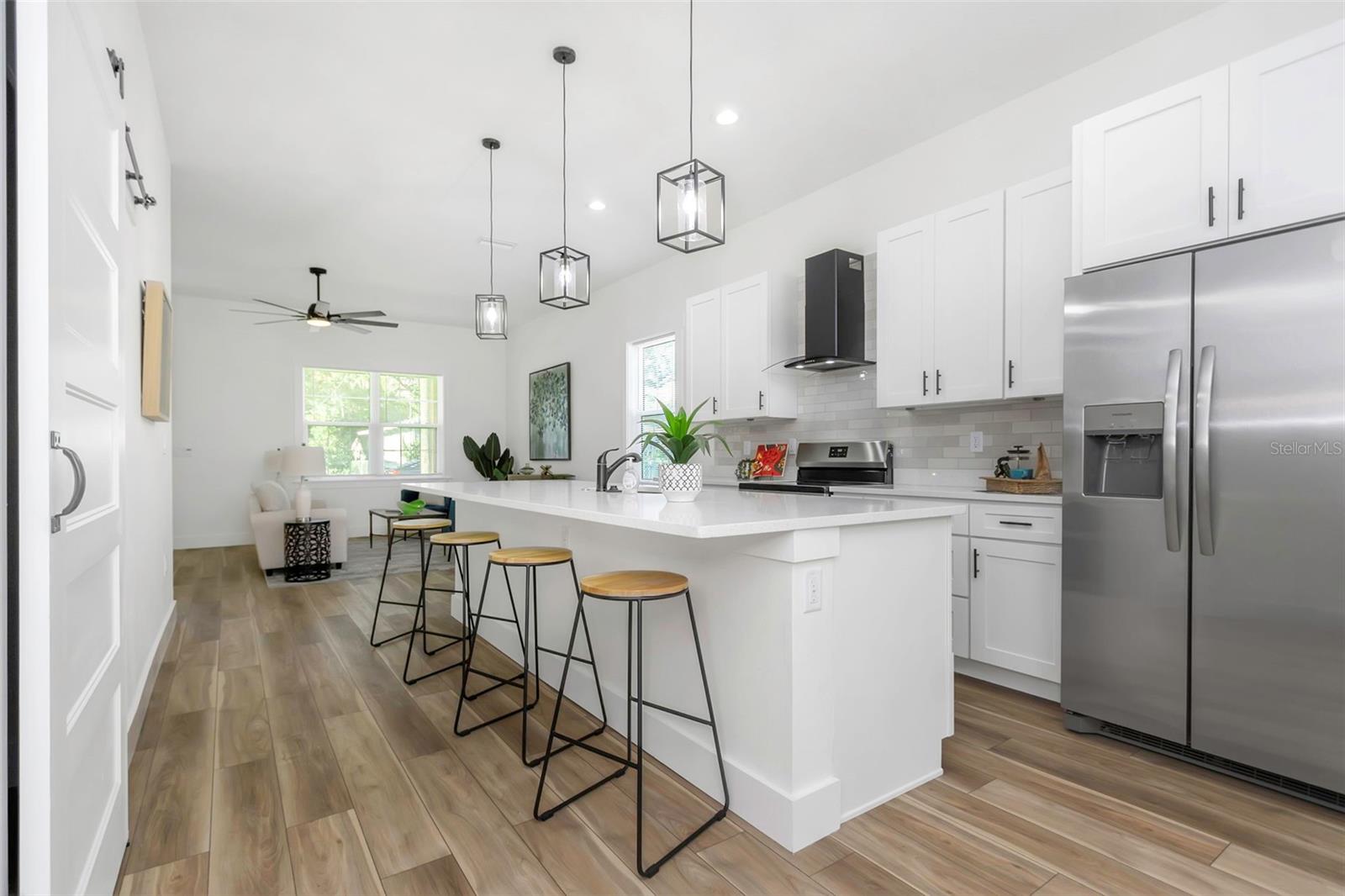 2103 E ELLICOTT ST, TAMPA, FL, 33610