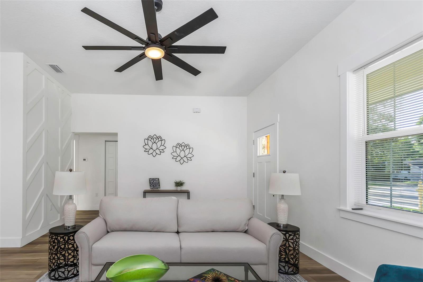 2103 E ELLICOTT ST, TAMPA, FL, 33610