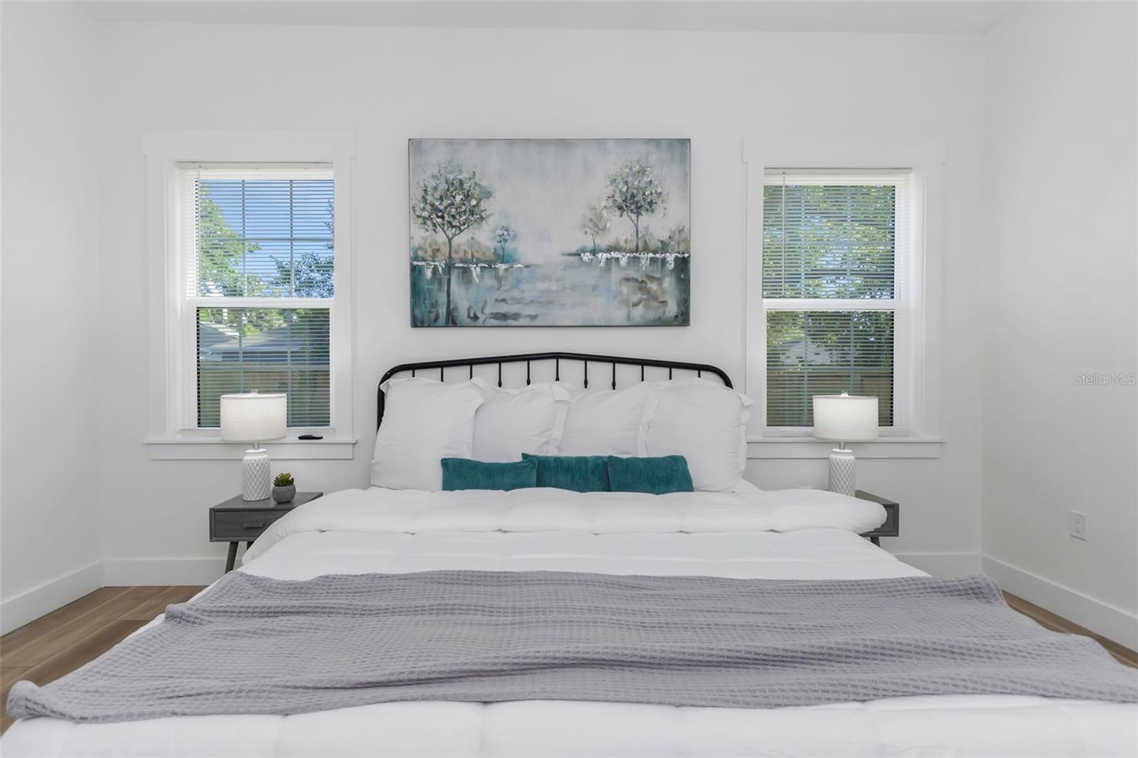 2103 E ELLICOTT ST, TAMPA, FL, 33610