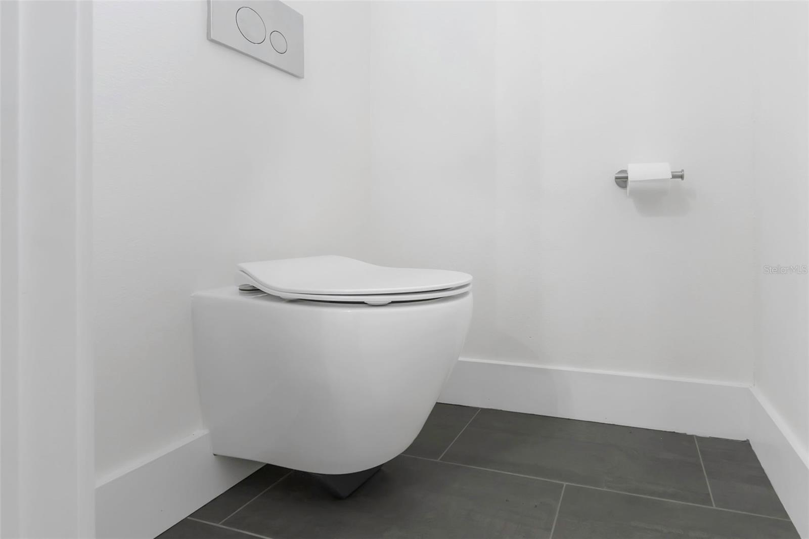 2103 E ELLICOTT ST, TAMPA, FL, 33610