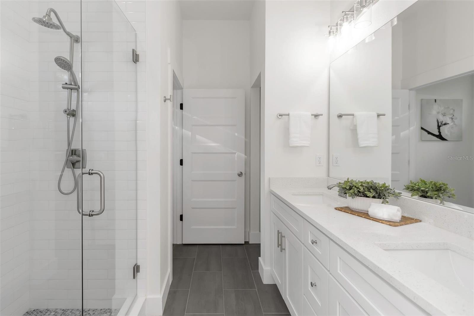 2103 E ELLICOTT ST, TAMPA, FL, 33610