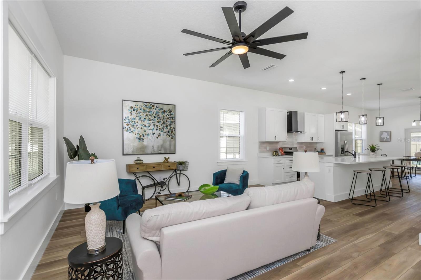 2103 E ELLICOTT ST, TAMPA, FL, 33610