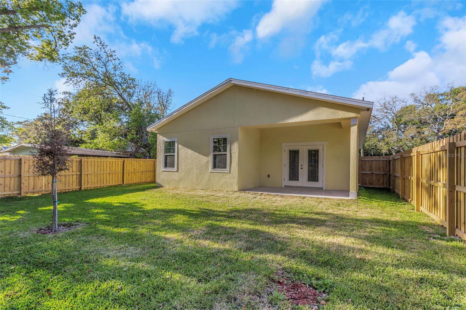 2103 E ELLICOTT ST, TAMPA, FL, 33610