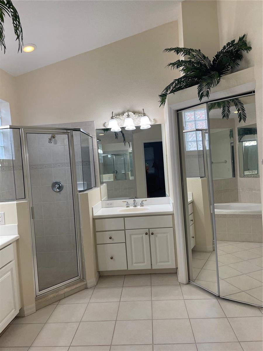 6442 TAILFEATHER WAY, BRADENTON, FL, 34203