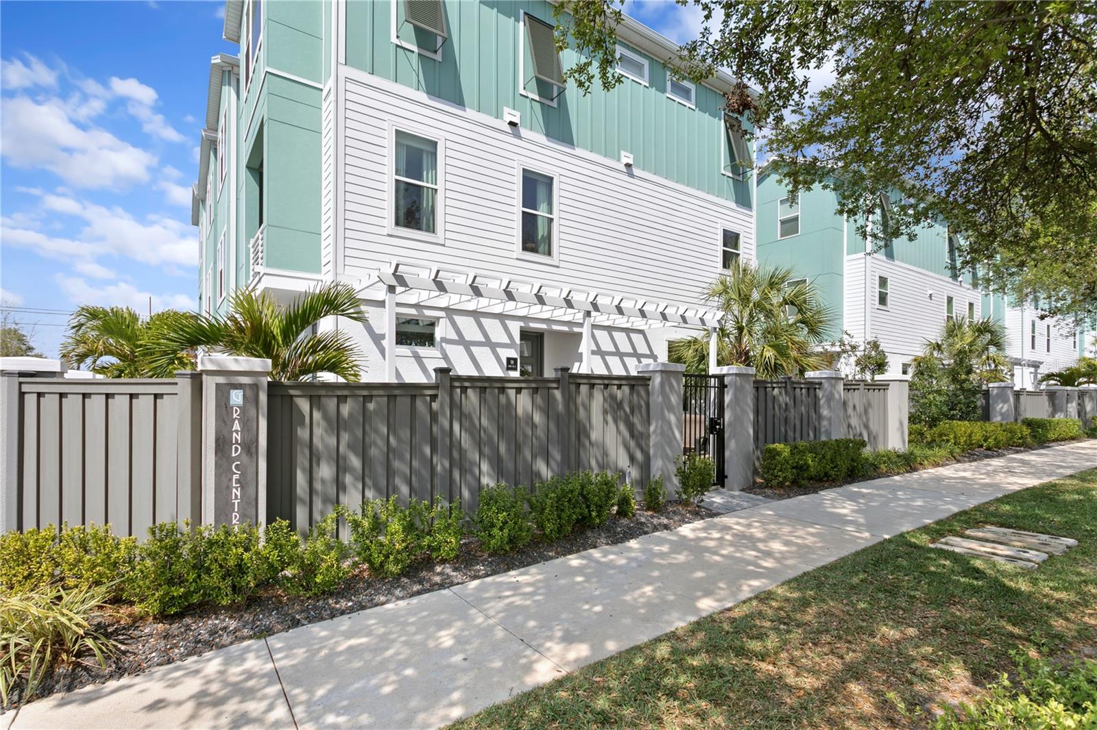 98 29TH ST S, ST PETERSBURG, FL, 33712