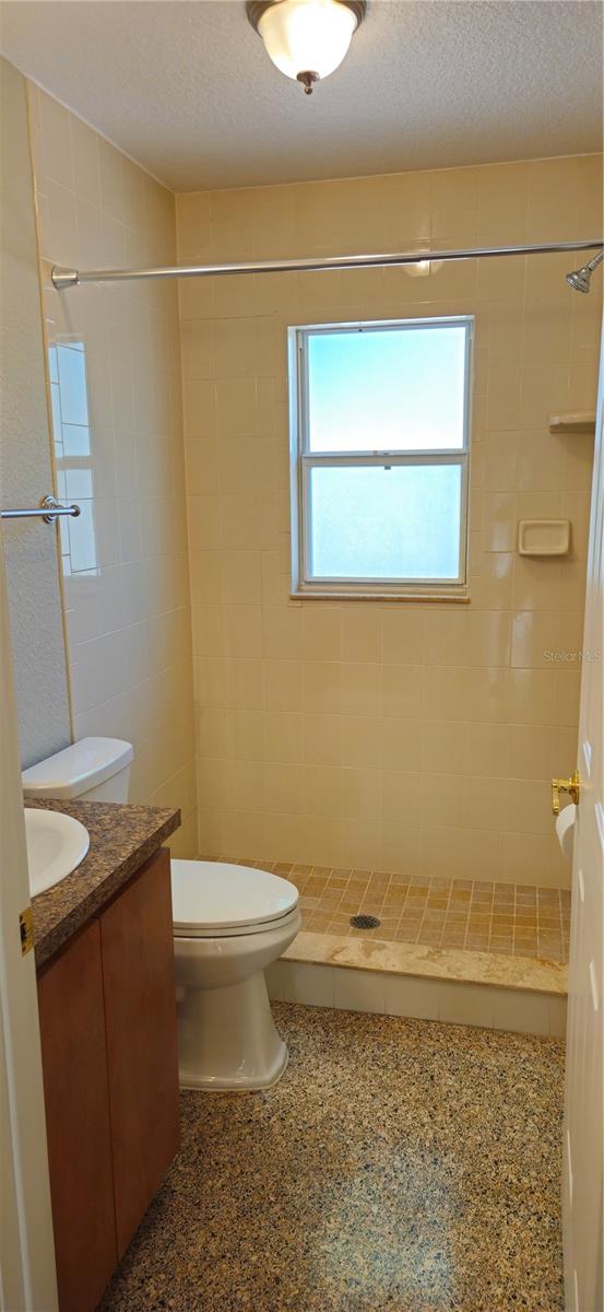 207 GRASSY LAKE RD #A, MINNEOLA, FL, 34715