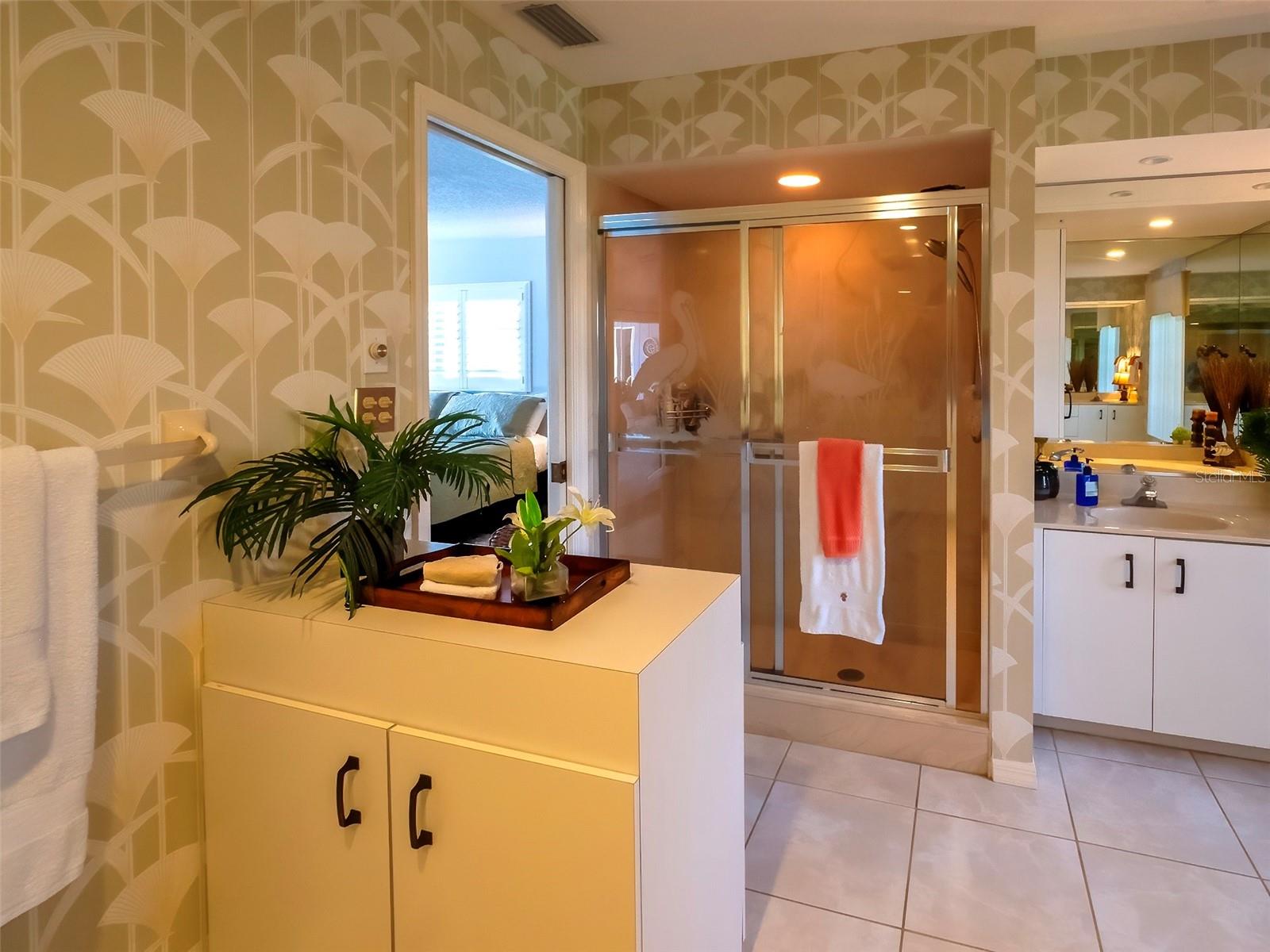 1611 VALLEY DR, VENICE, FL, 34292