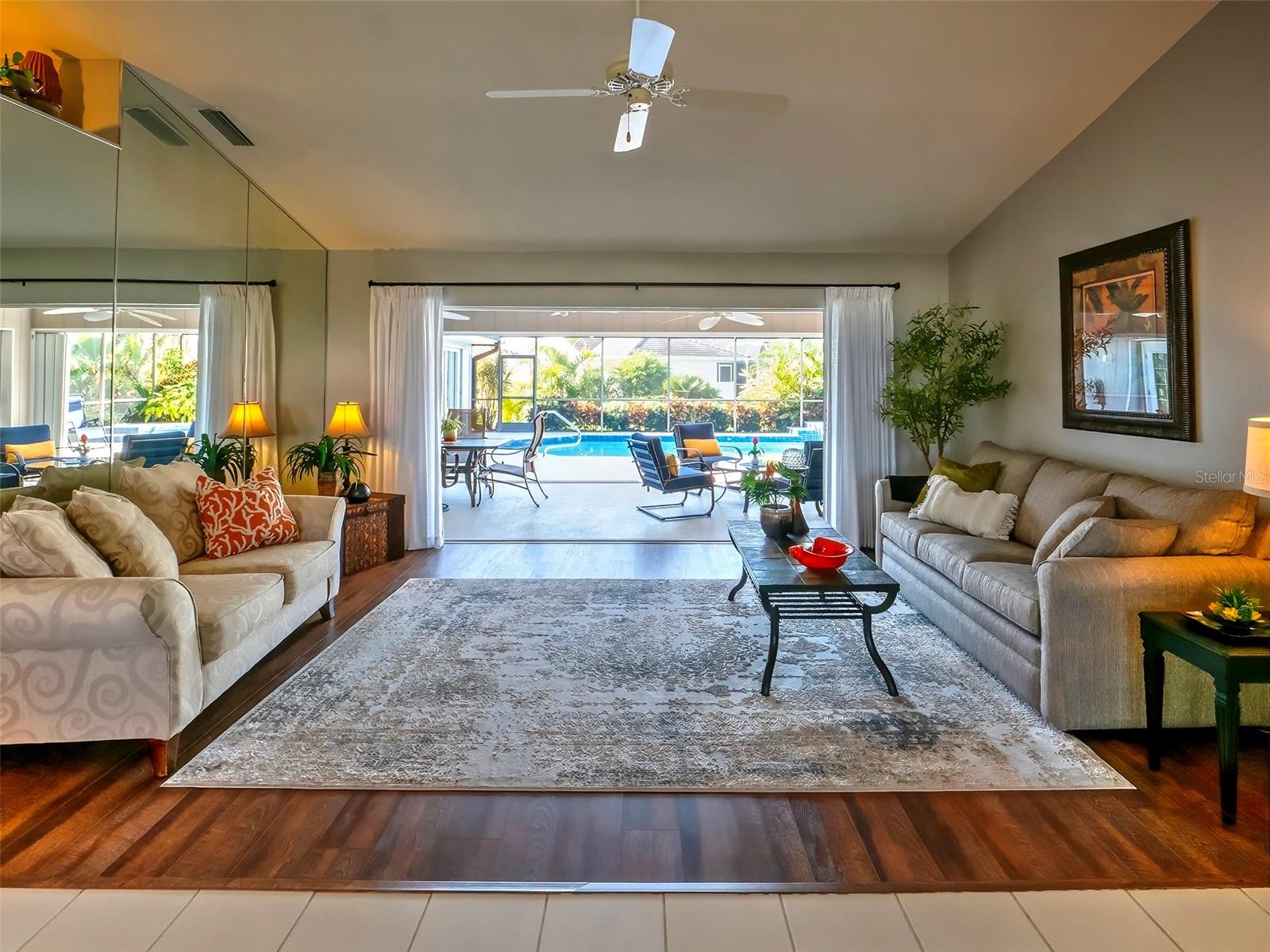 1611 VALLEY DR, VENICE, FL, 34292