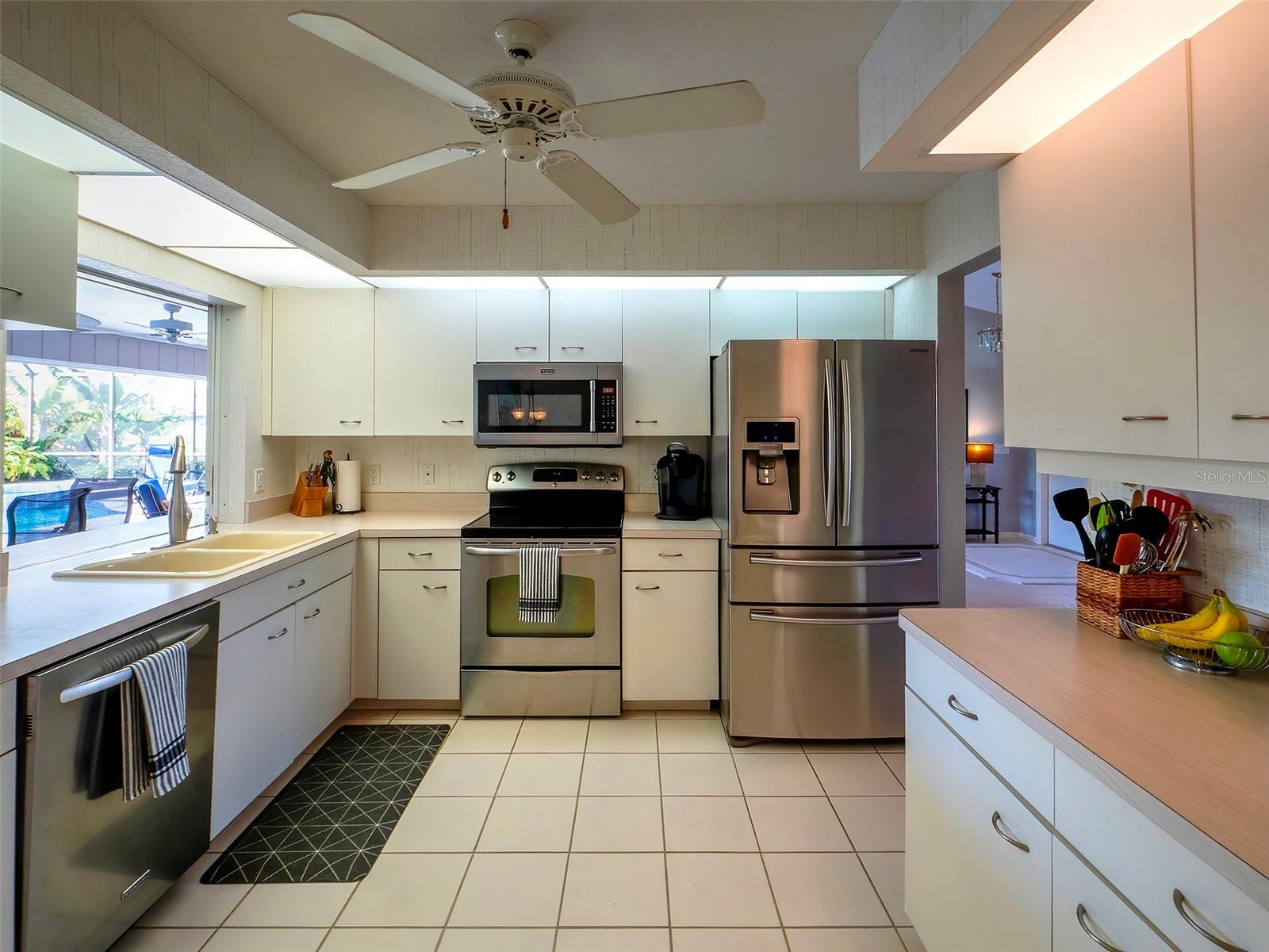 1611 VALLEY DR, VENICE, FL, 34292