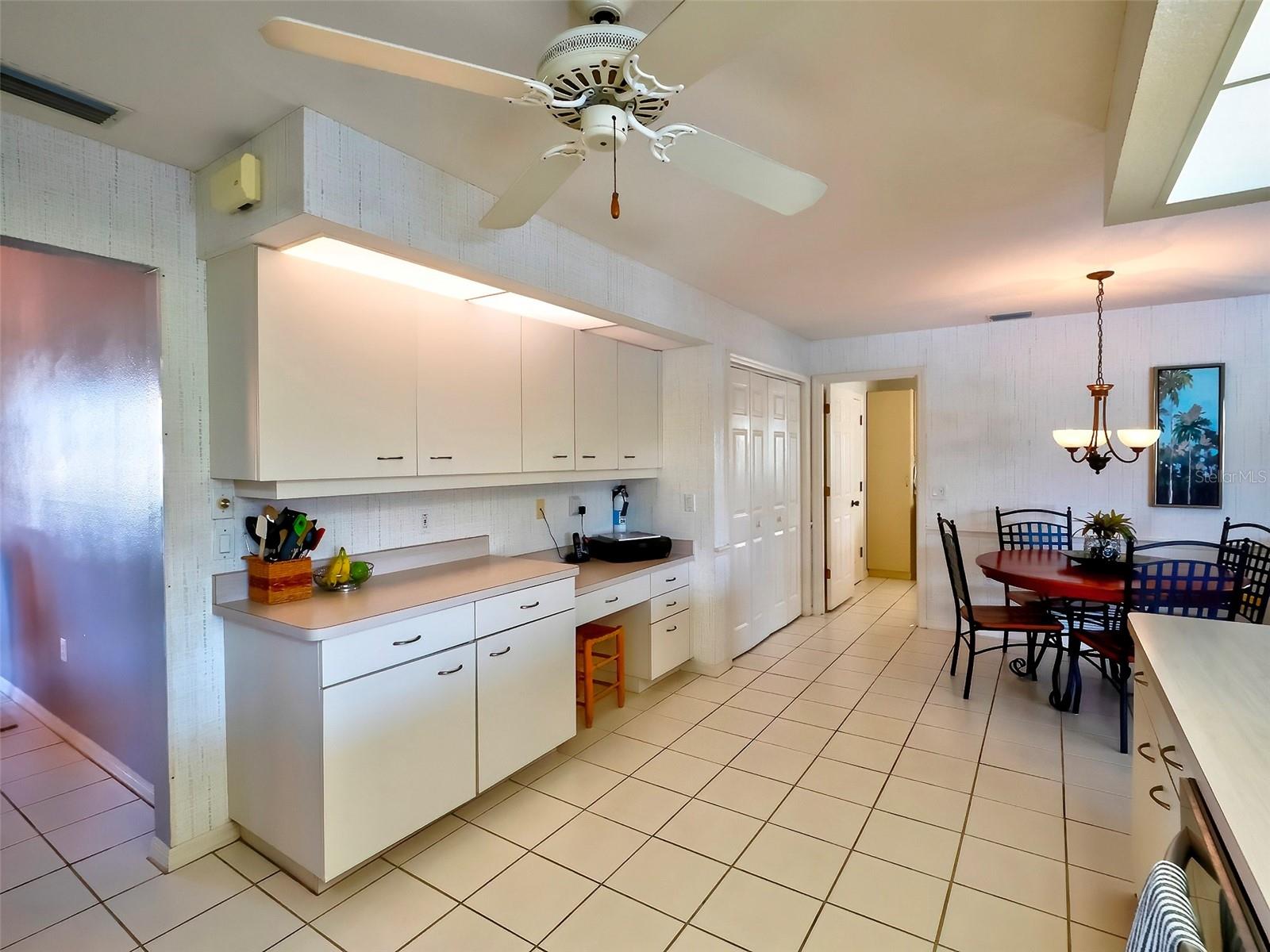 1611 VALLEY DR, VENICE, FL, 34292