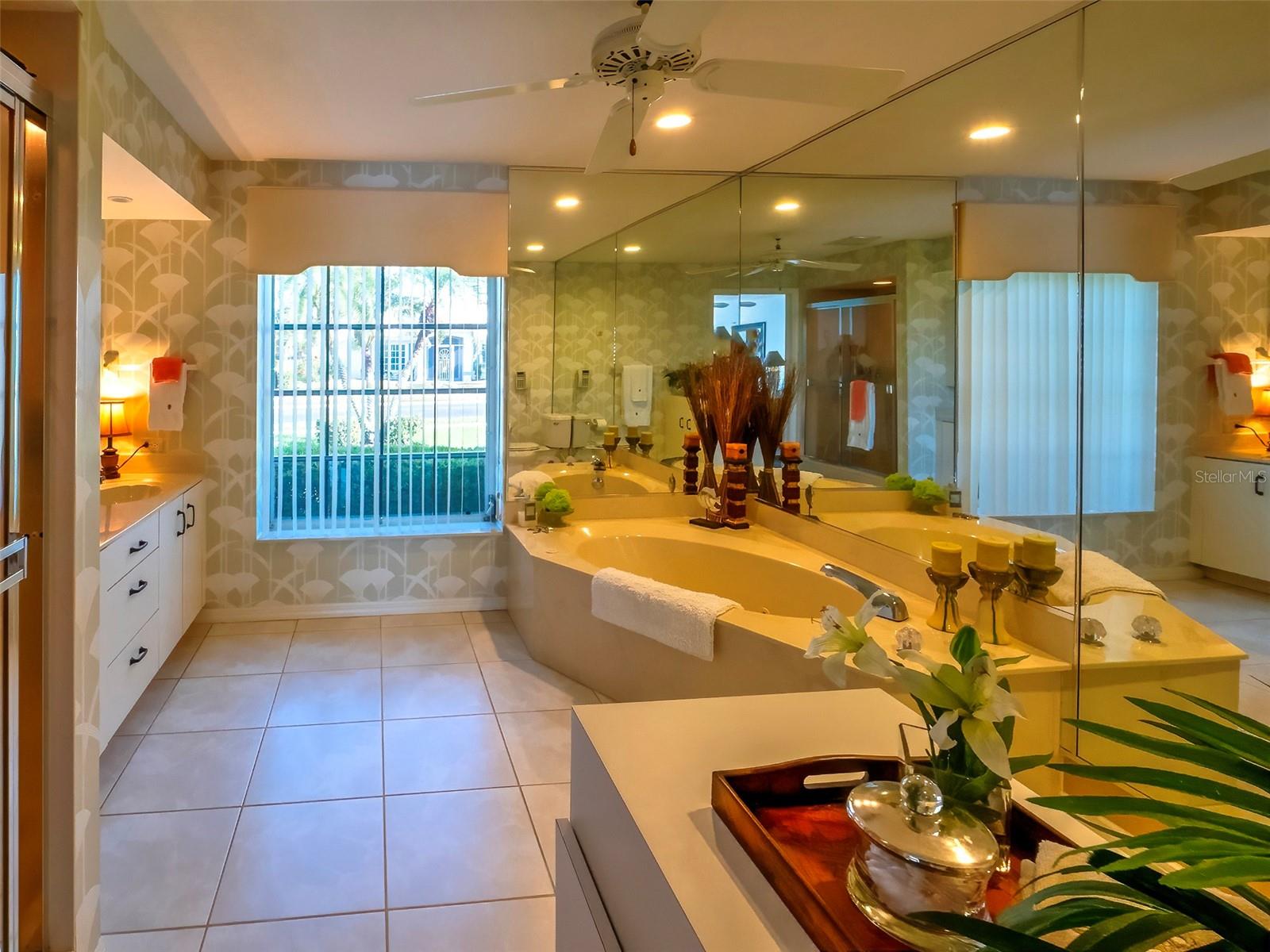 1611 VALLEY DR, VENICE, FL, 34292