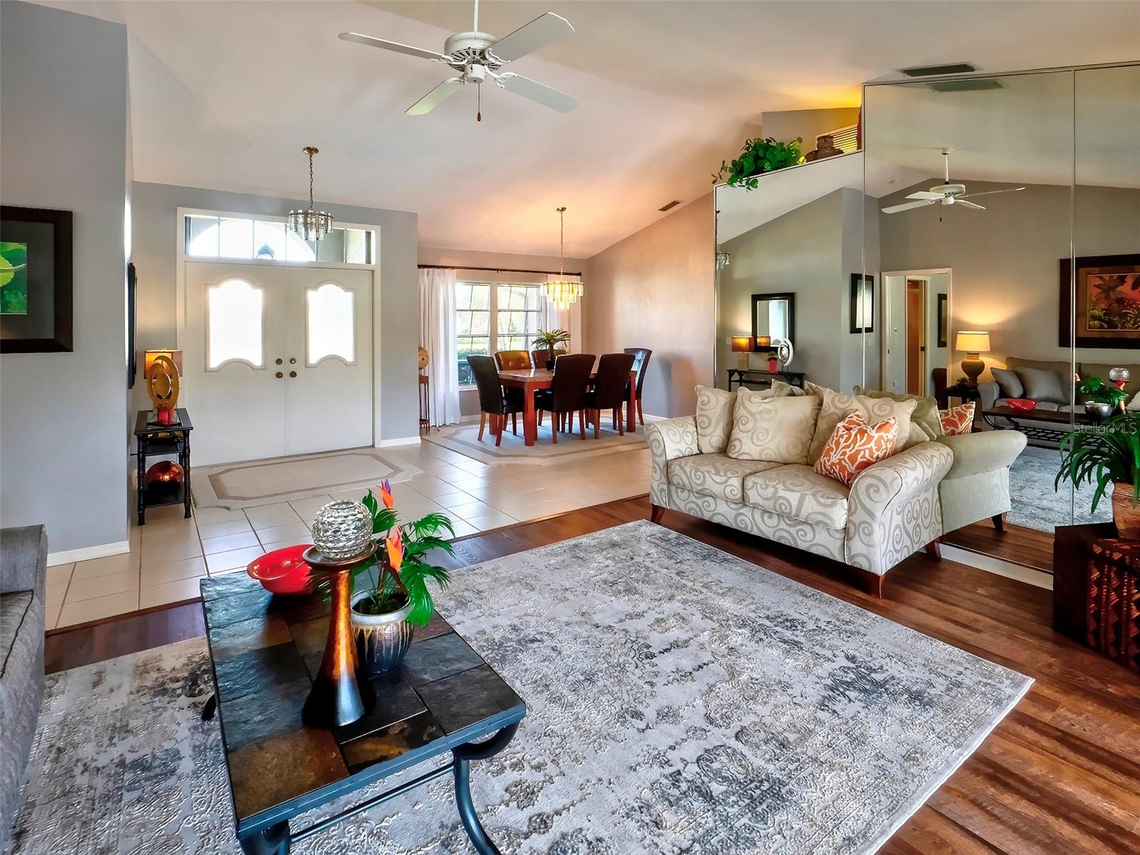 1611 VALLEY DR, VENICE, FL, 34292