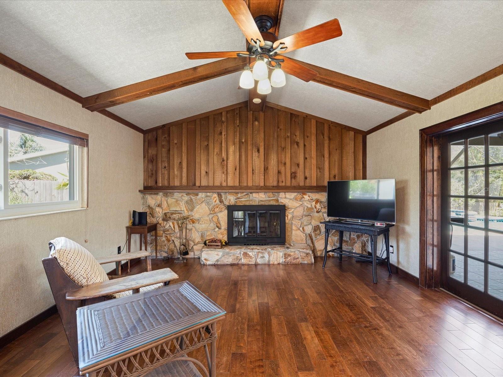 65 HARBOR WOODS CIR, SAFETY HARBOR, FL, 34695