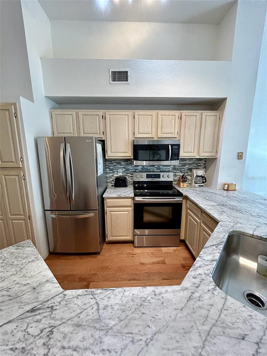 905 NORMANDY TRACE RD, TAMPA, FL, 33602