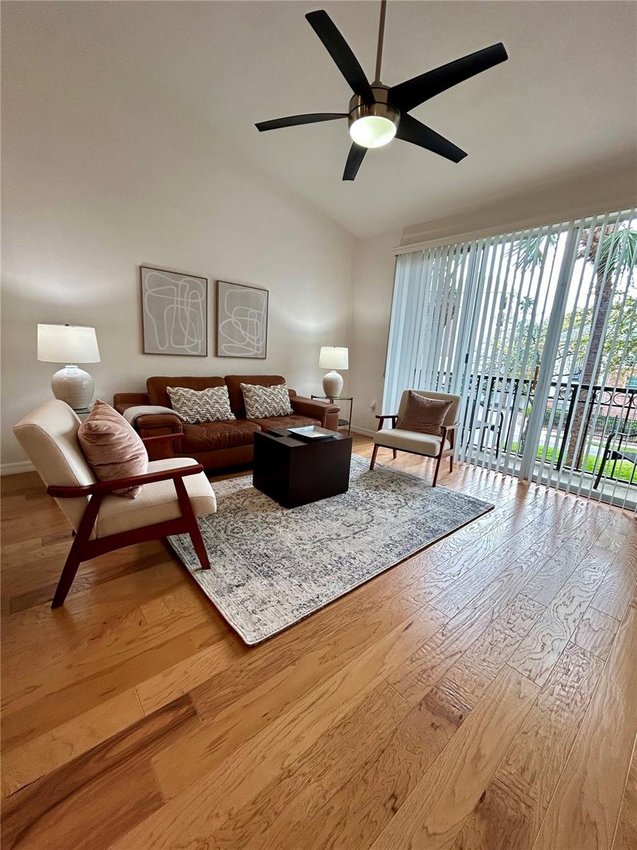 905 NORMANDY TRACE RD, TAMPA, FL, 33602