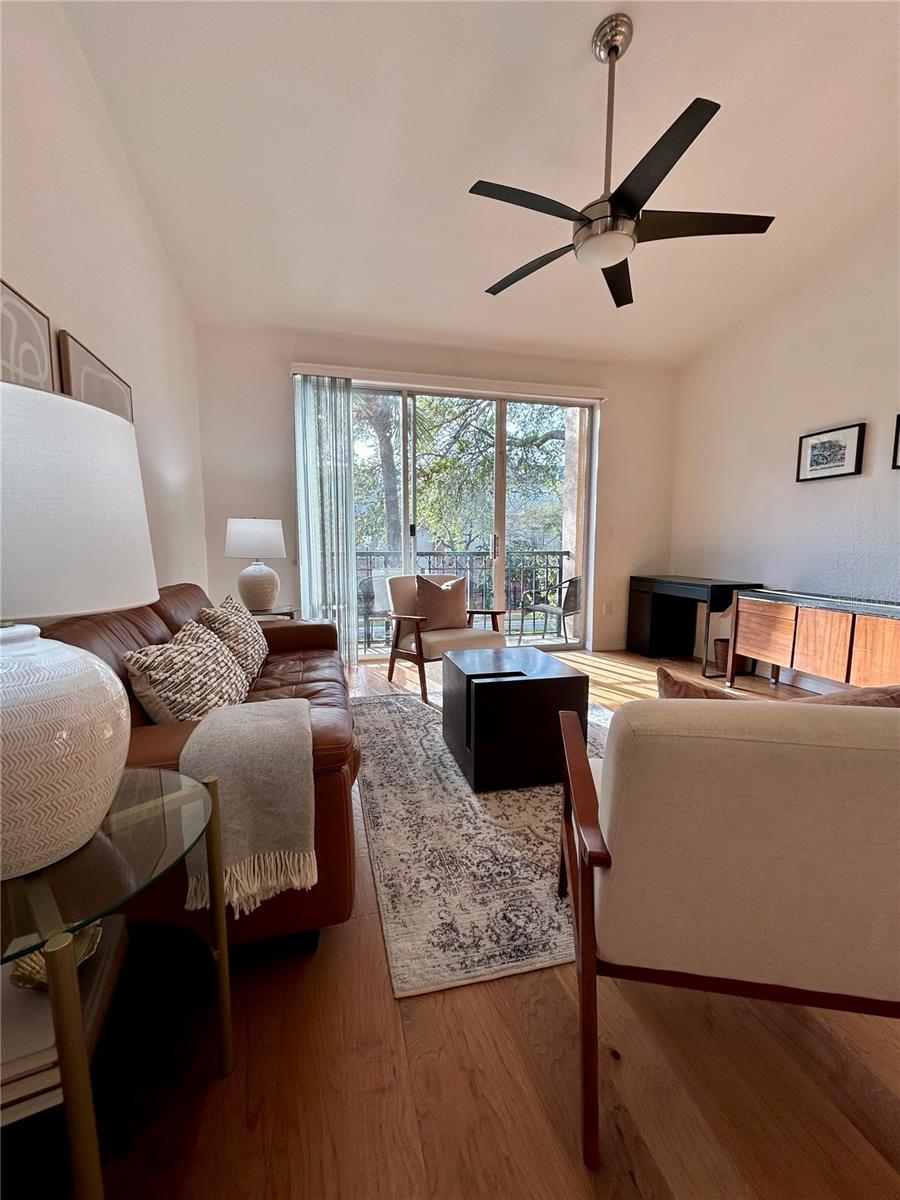 905 NORMANDY TRACE RD, TAMPA, FL, 33602
