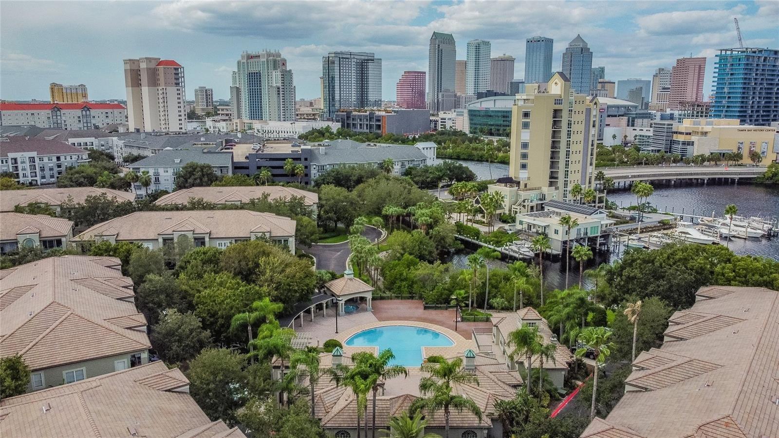 905 NORMANDY TRACE RD, TAMPA, FL, 33602
