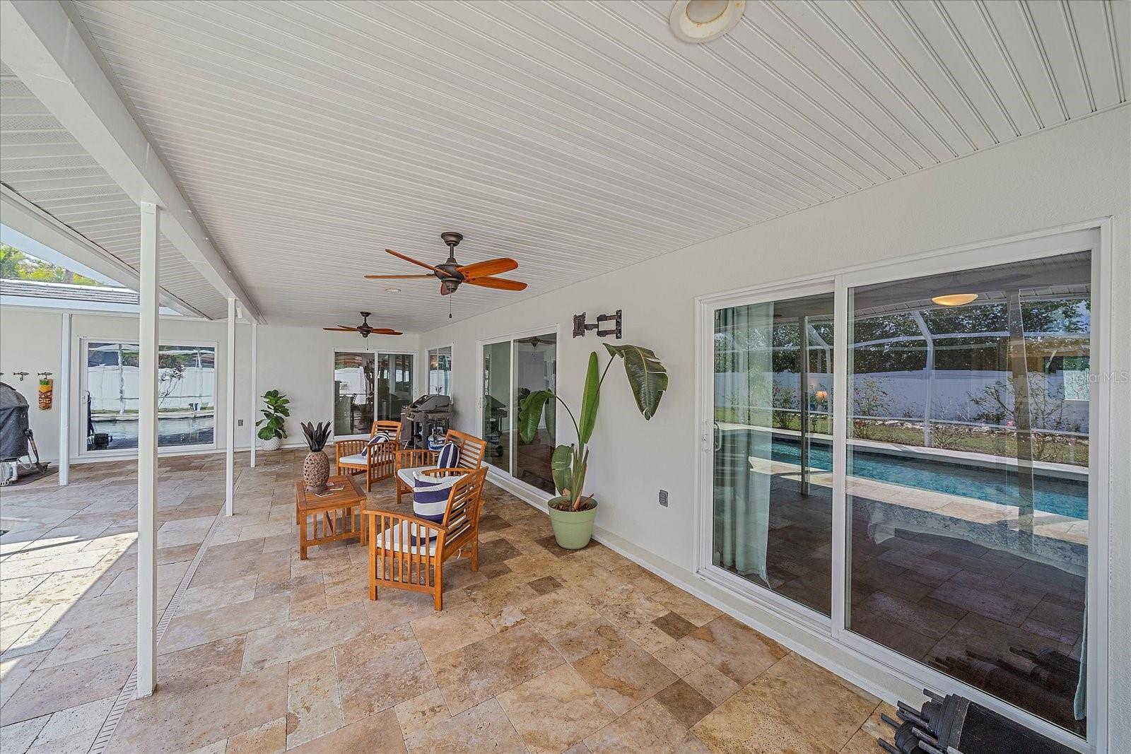 A4647318 Property Photo