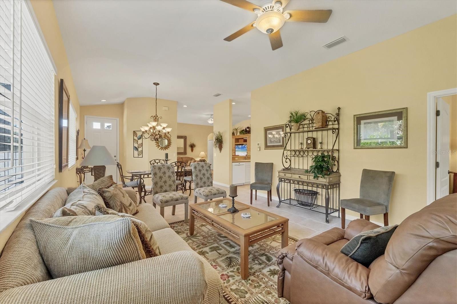 121 AUBURN WOODS CIR, VENICE, FL, 34292