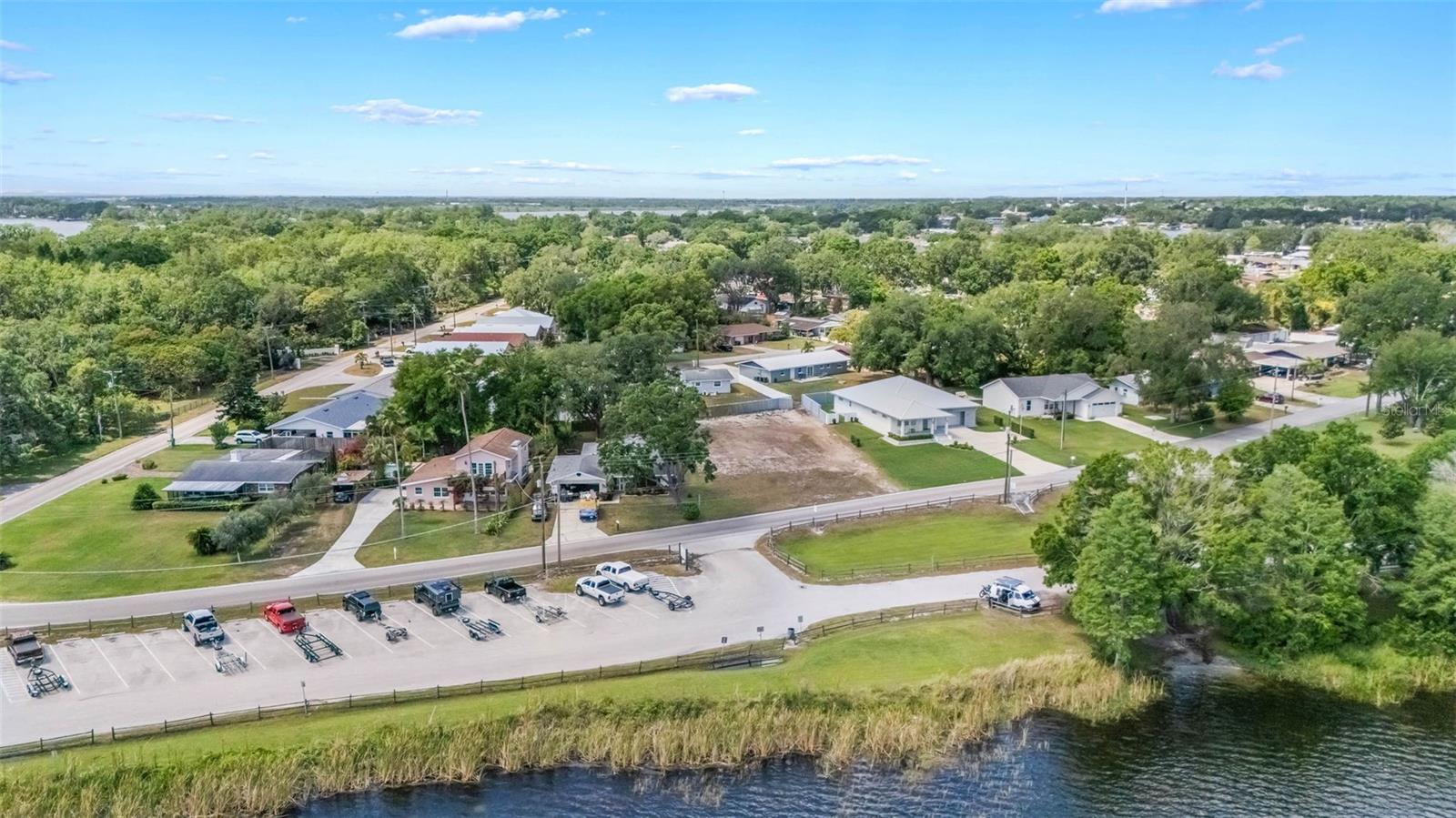 612 W LAKE SUMMIT DR, WINTER HAVEN, FL, 33884