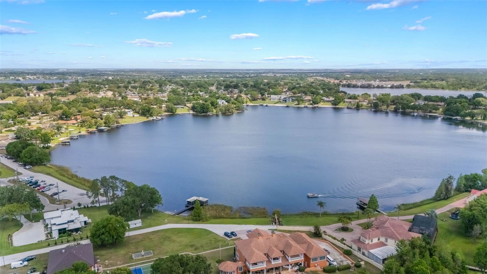 612 W LAKE SUMMIT DR, WINTER HAVEN, FL, 33884