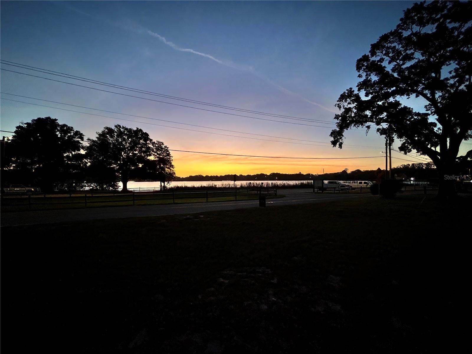 612 W LAKE SUMMIT DR, WINTER HAVEN, FL, 33884