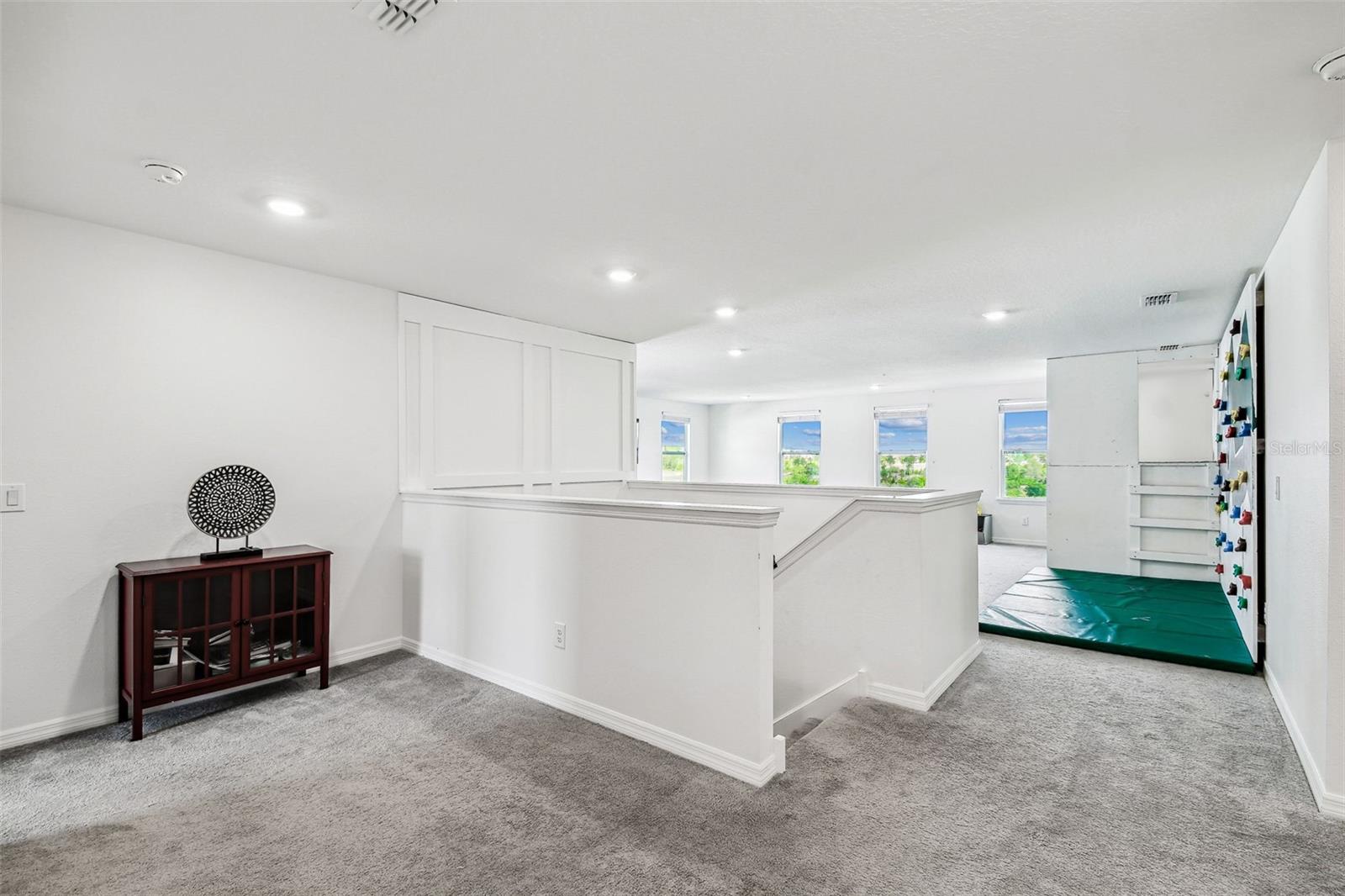 2350 GOLD DUST DR, MINNEOLA, FL, 34715