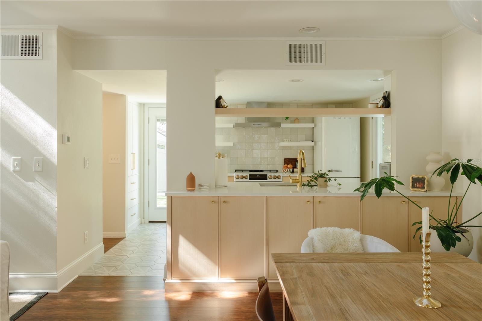 2337 IXORA AVE, SARASOTA, FL, 34234