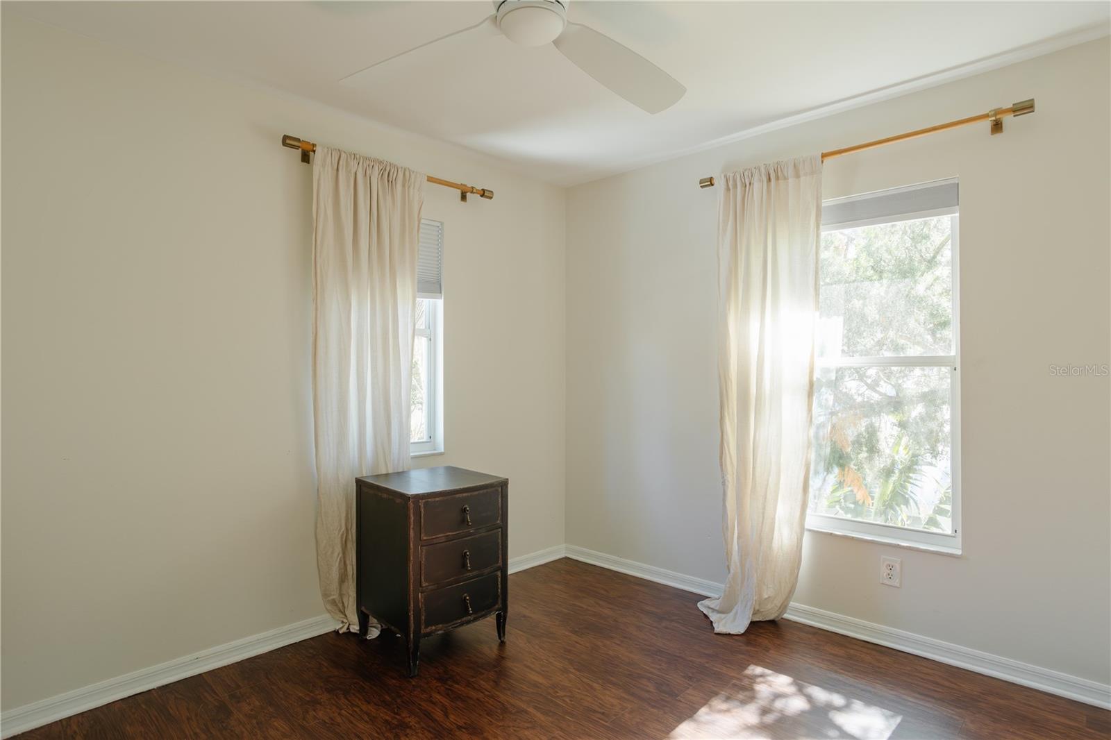 2337 IXORA AVE, SARASOTA, FL, 34234