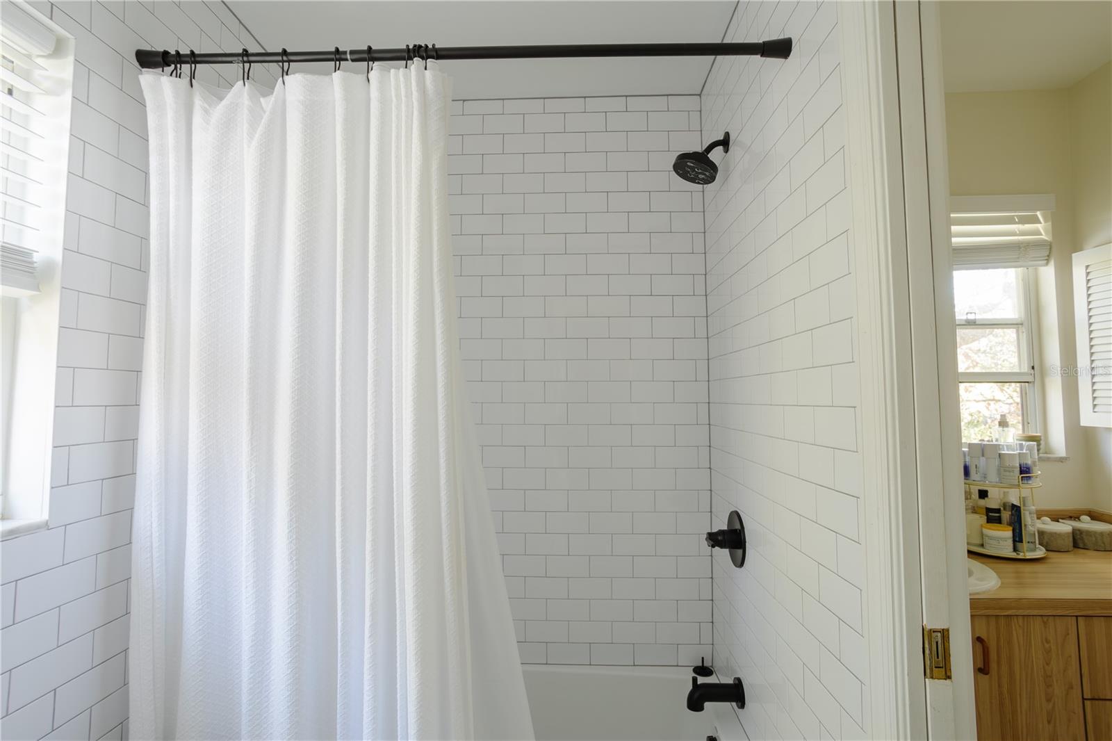 2337 IXORA AVE, SARASOTA, FL, 34234