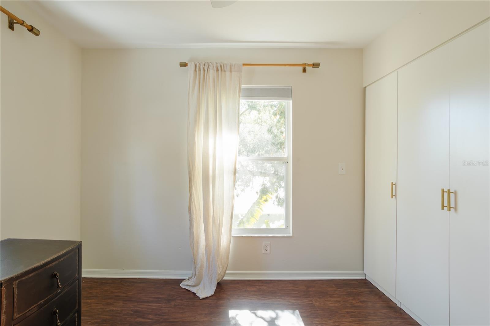 2337 IXORA AVE, SARASOTA, FL, 34234