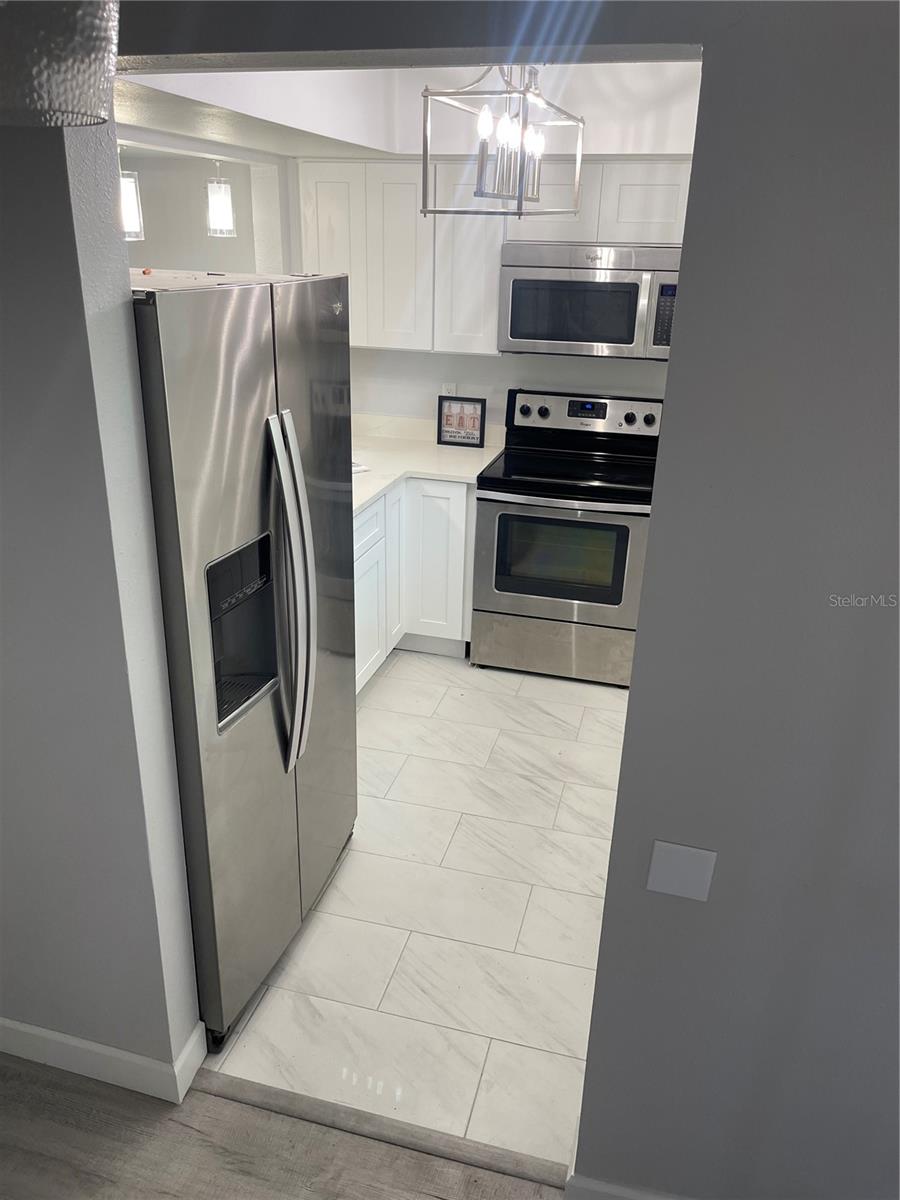 152 DOUGLAS RD W #B, OLDSMAR, FL, 34677