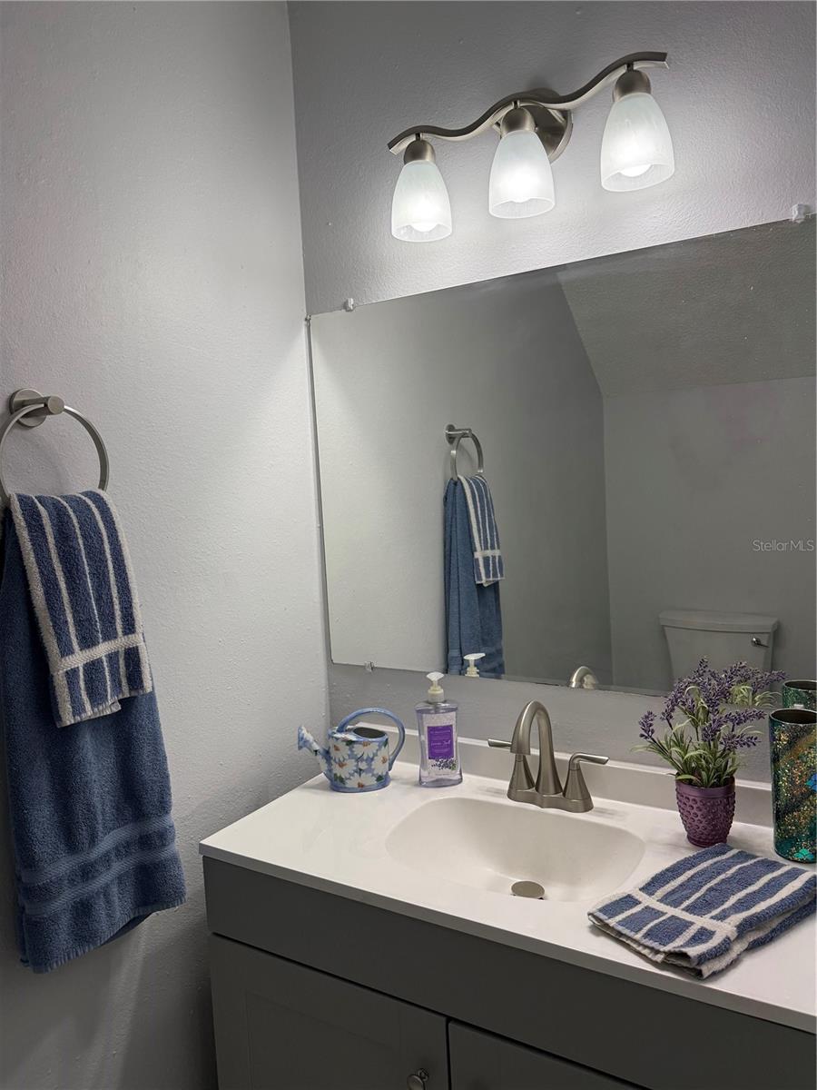 152 DOUGLAS RD W #B, OLDSMAR, FL, 34677