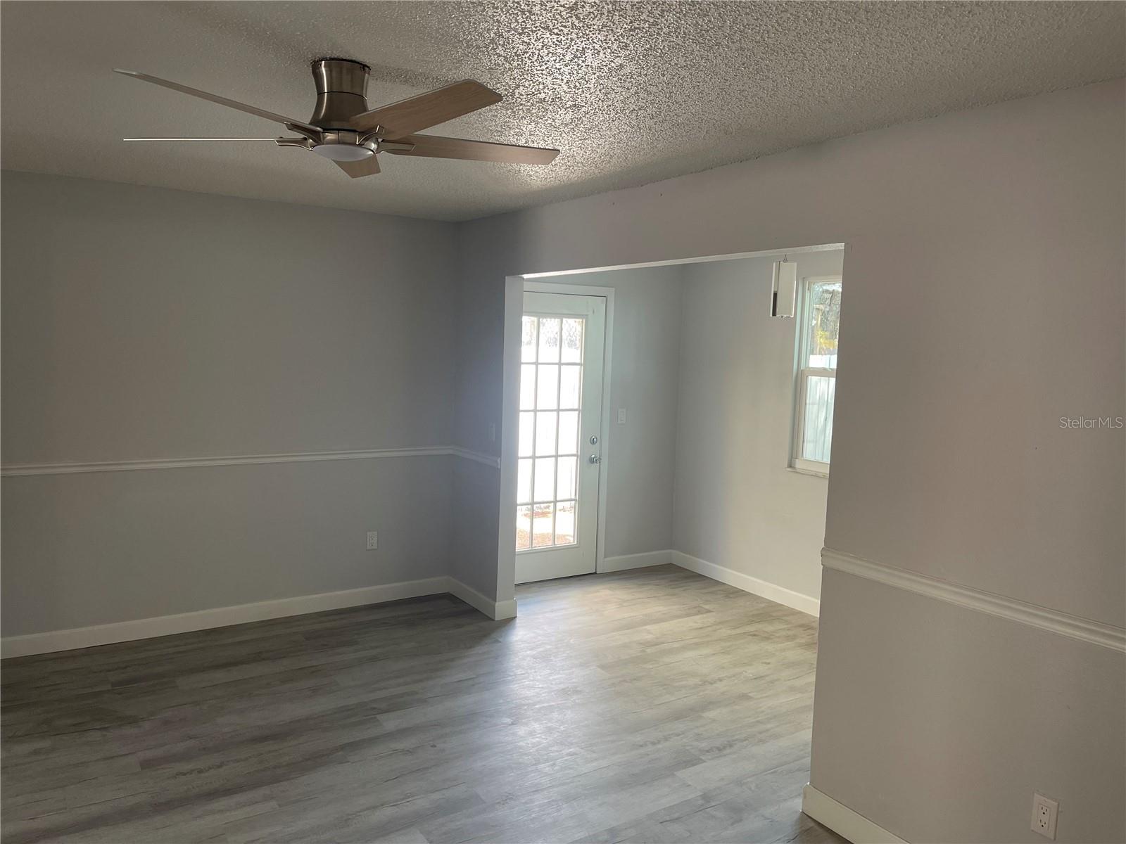 152 DOUGLAS RD W #B, OLDSMAR, FL, 34677