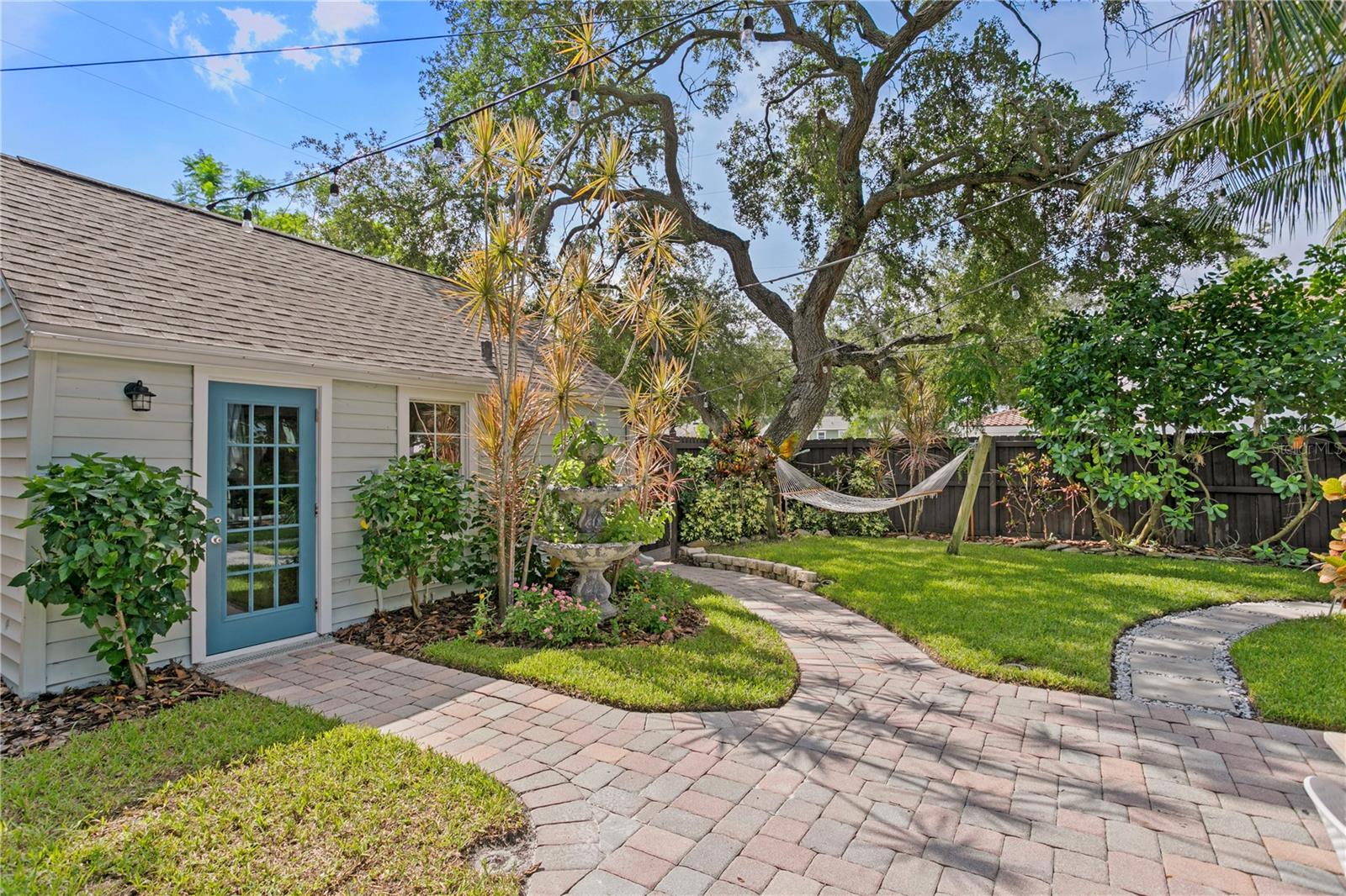 1101 11TH ST N, ST PETERSBURG, FL, 33705