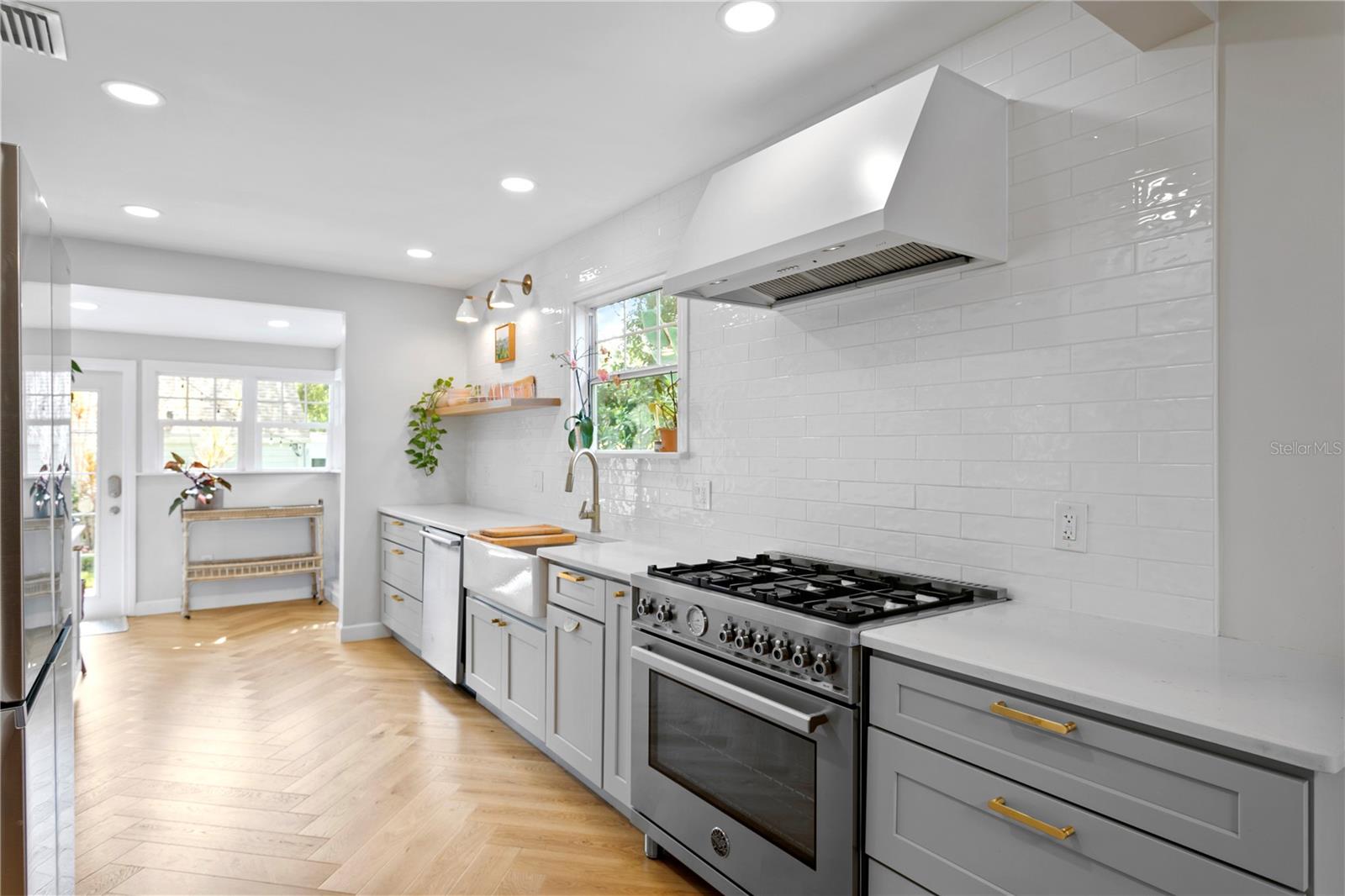 1101 11TH ST N, ST PETERSBURG, FL, 33705